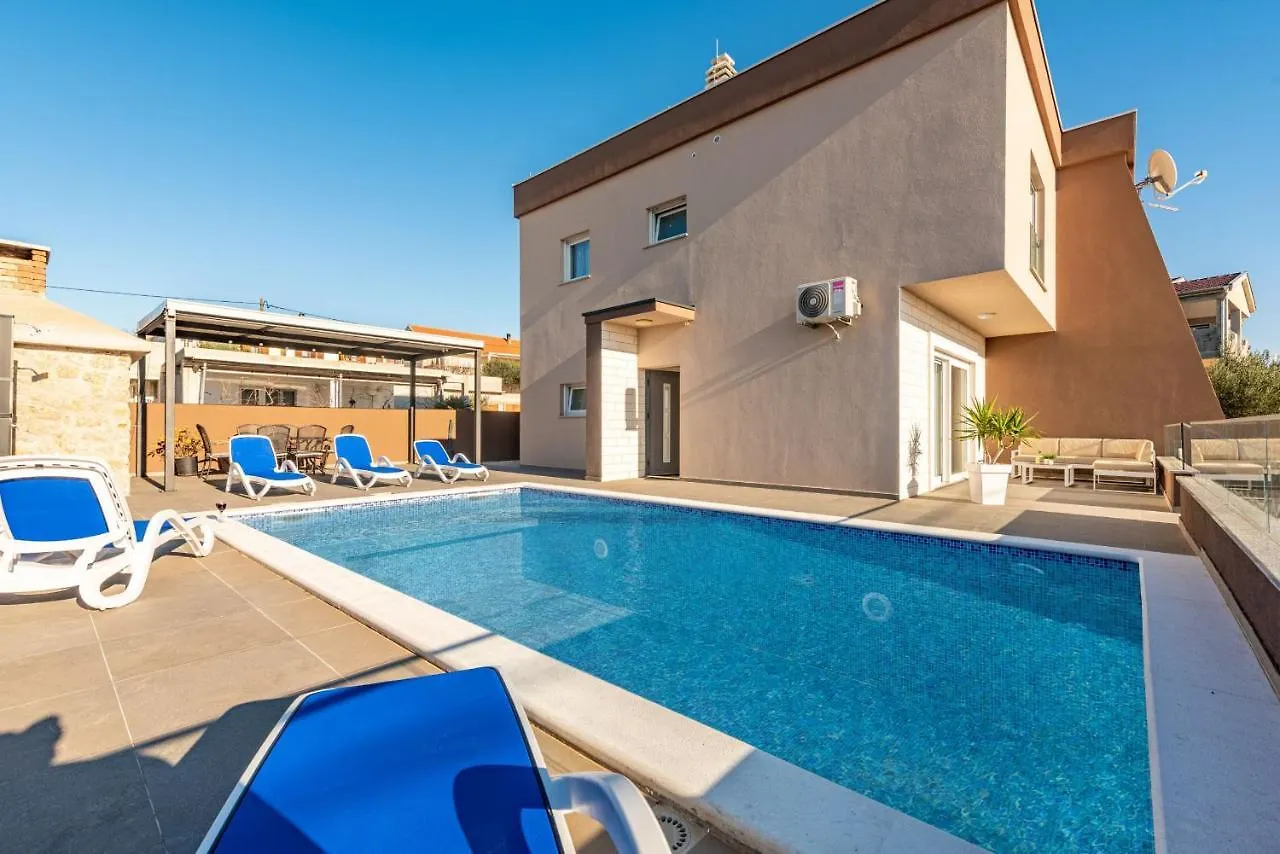 Villa Azeret Zadarvillas Maslenica