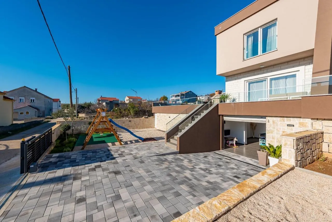 Villa Azeret Zadarvillas Maslenica Kroatien
